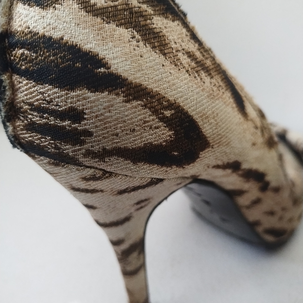 LANVIN ANIMAL PRINT PUMP'S WITH BOW - Picture 9 of 9